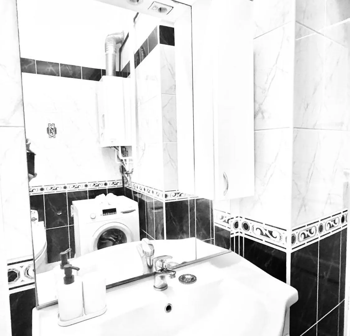 Top Central Rhapsody Residence - 4 Rooms - Steps From Major Attractions 布达佩斯 公寓