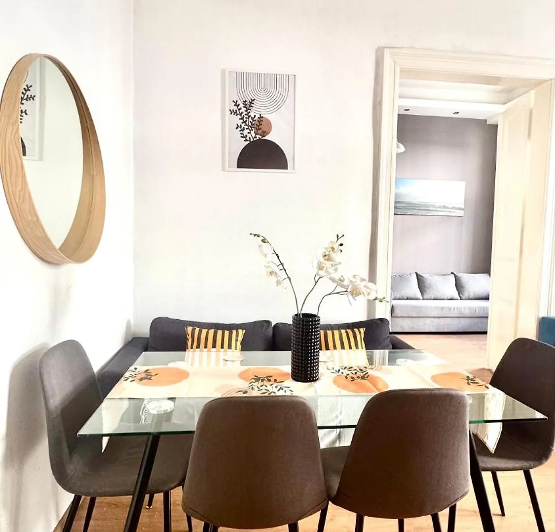 公寓 Top Central Rhapsody Residence - 4 Rooms - Steps From Major Attractions 布达佩斯