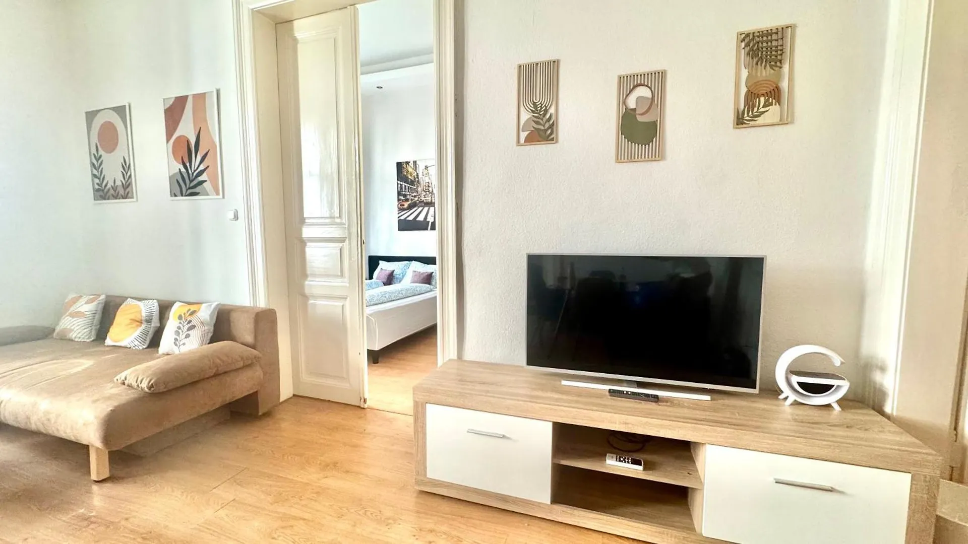 公寓 Top Central Rhapsody Residence - 4 Rooms - Steps From Major Attractions 布达佩斯