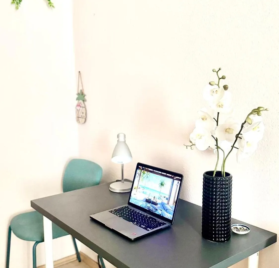 Top Central Rhapsody Residence - 4 Rooms - Steps From Major Attractions 布达佩斯 公寓